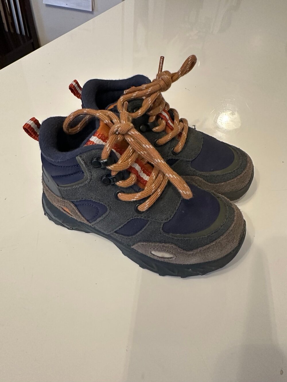 Zara Toddler Hiking Sneakers size 26